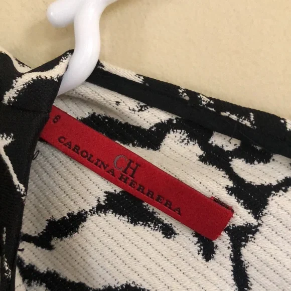 CH black and white fashion top